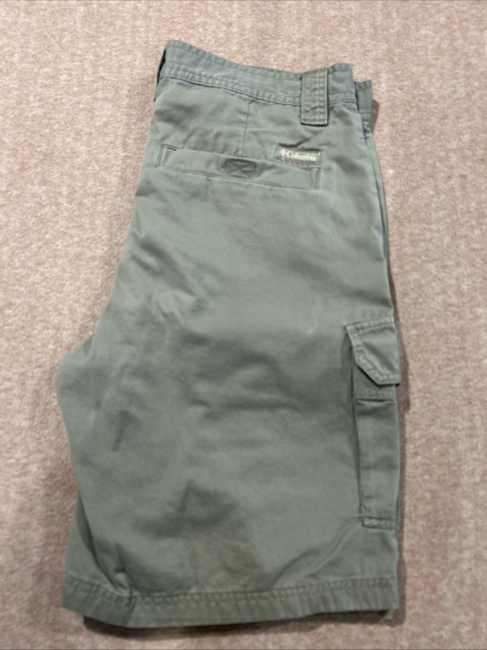 Columbia Men's Sage Green Cargo Shorts